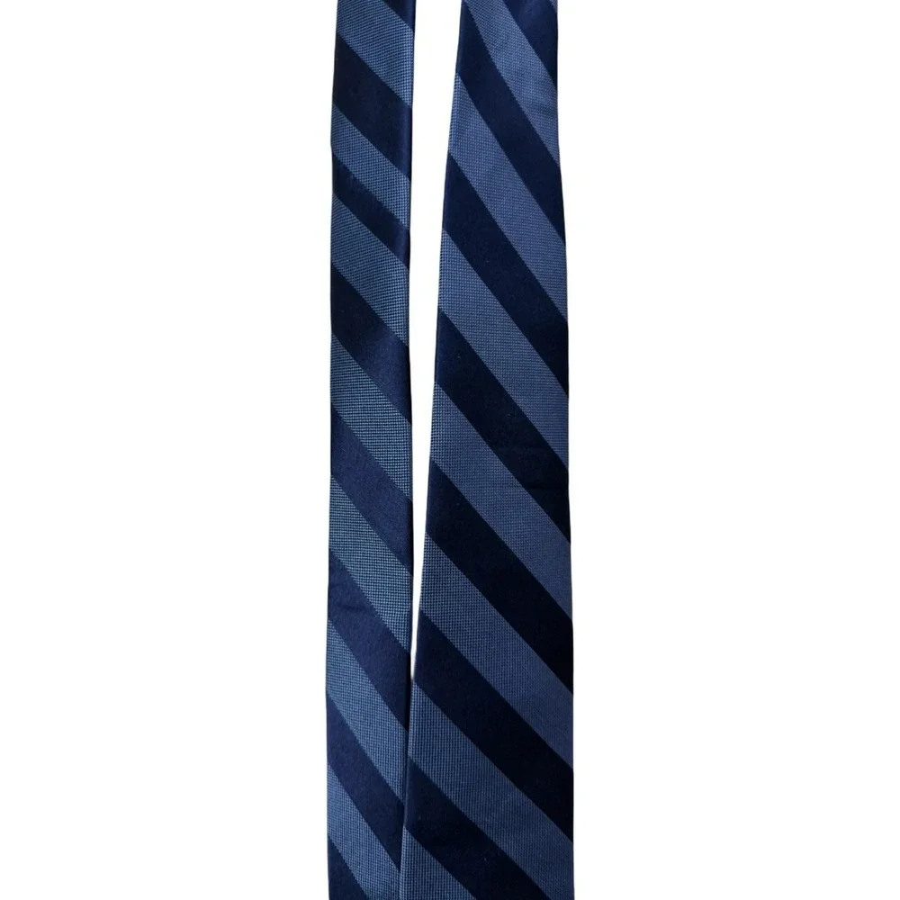 IZOD Men's Tie Blue Stripe Game Day Classic Necktie Silk Blend Preppy Business